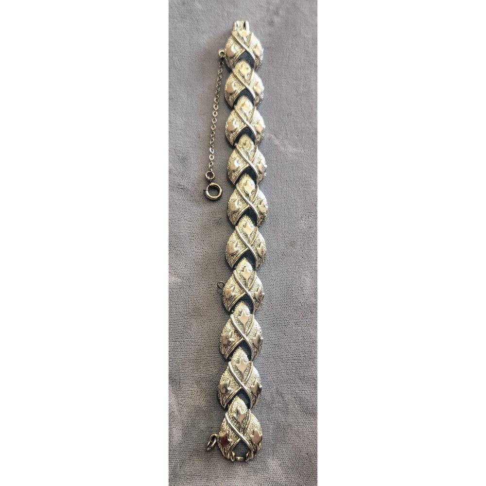 Vintage Coro Textured Silver Tone Link Bracelet With Safety Chain Signed 7 in